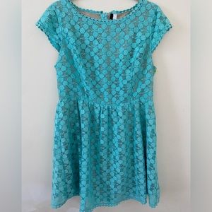 Kensie turquoise embroidered dress